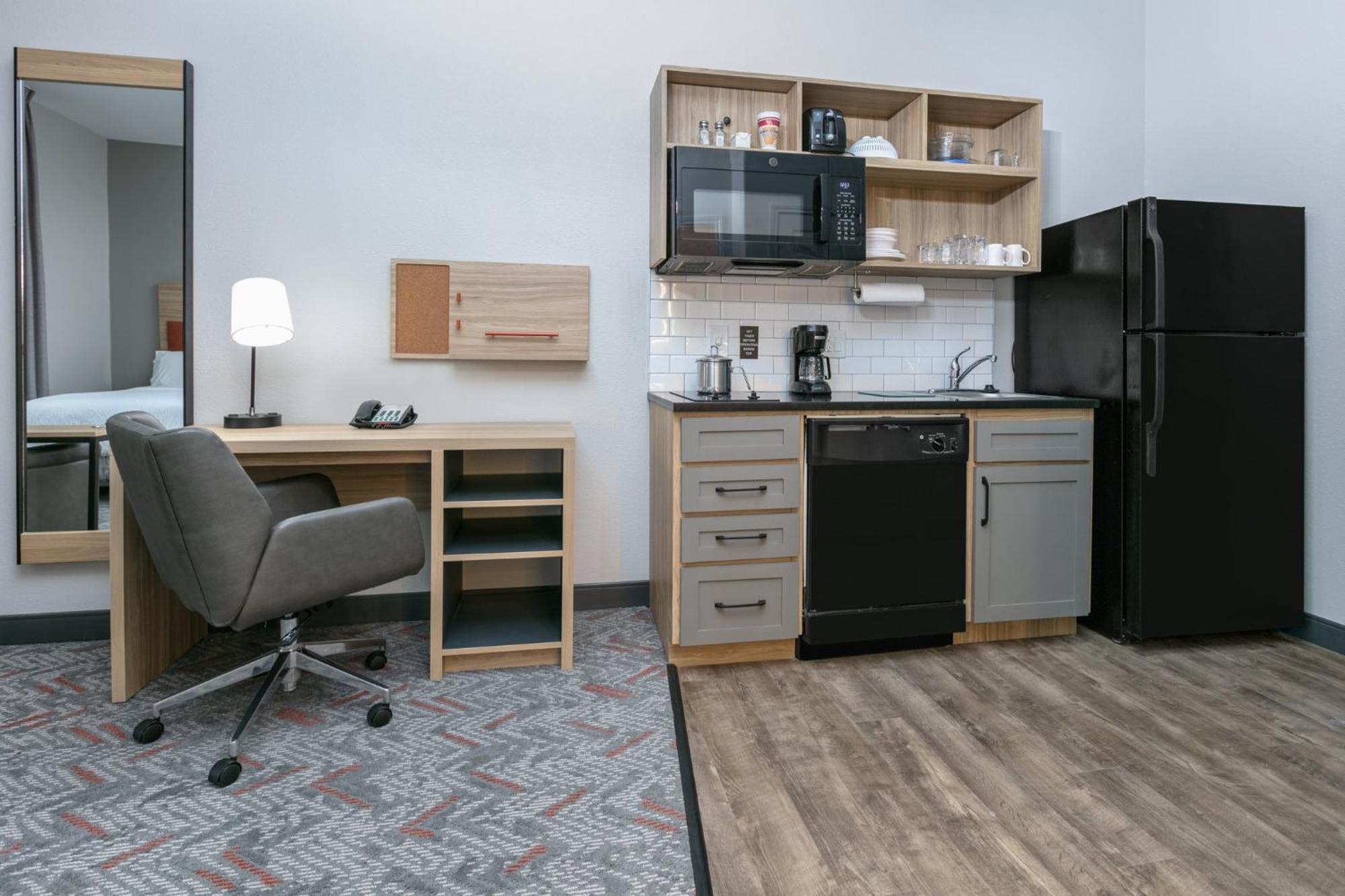 Candlewood Suites Lake Jackson By Ihg Dış mekan fotoğraf
