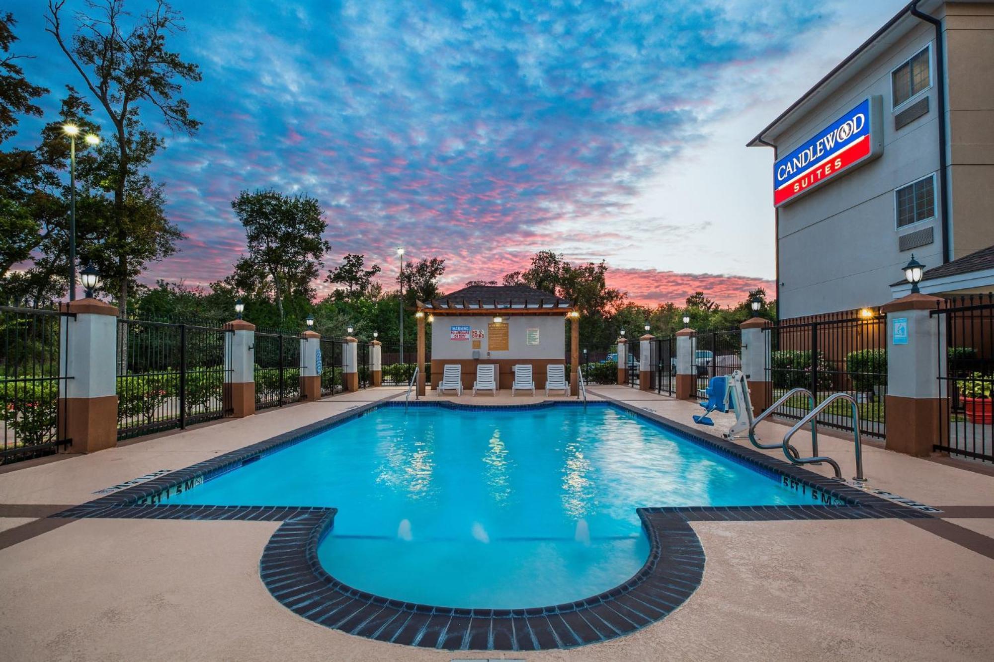 Candlewood Suites Lake Jackson By Ihg Dış mekan fotoğraf