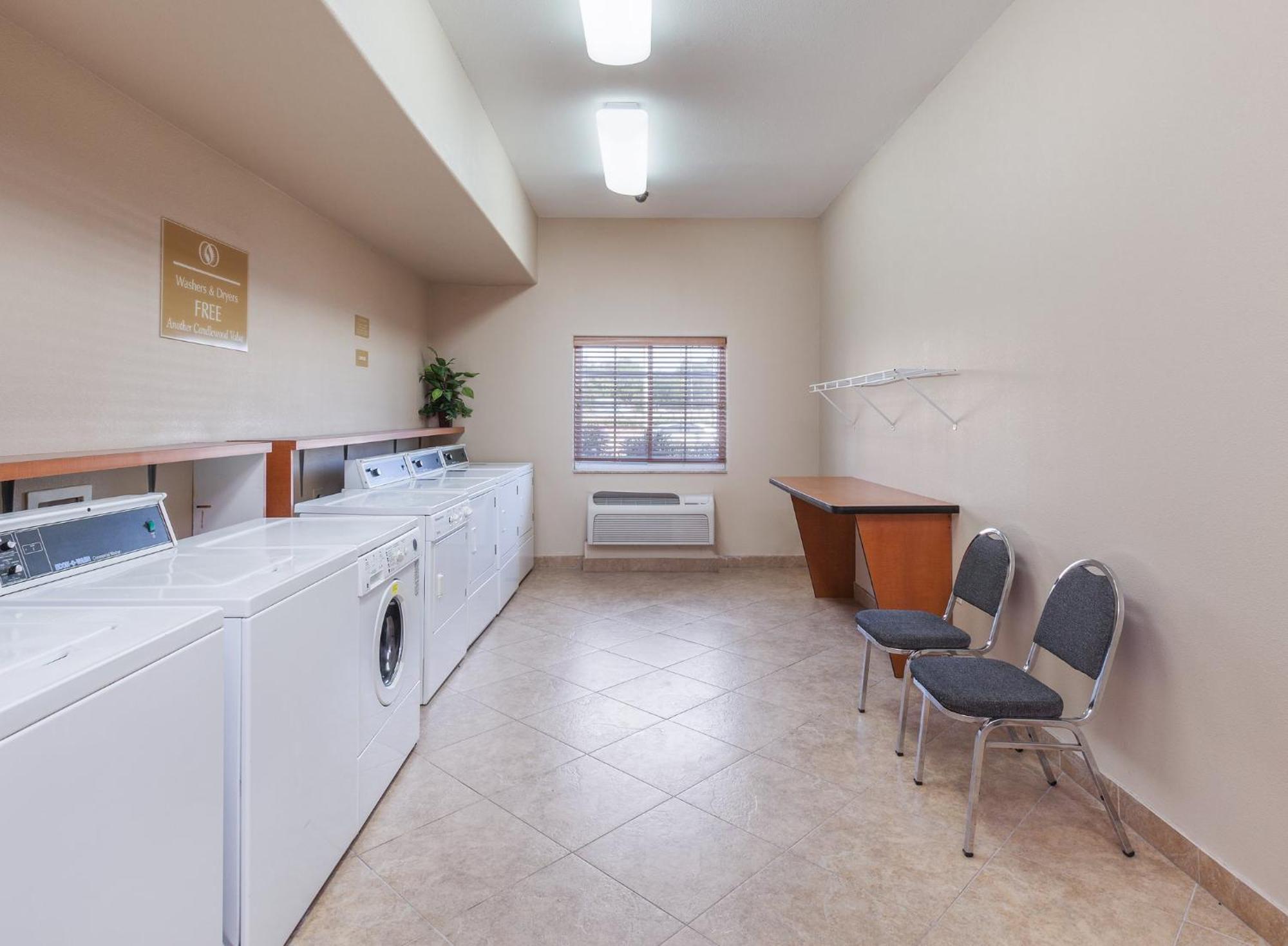 Candlewood Suites Lake Jackson By Ihg Dış mekan fotoğraf